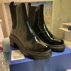 Stuart Weitzman Women Norah Chelsea Black
Patent Leather Platform Boots size 6